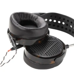 Audeze LCD-5 Planar Magnetic Headphone -Headphone Discount Store LCD 5 Gallery5 2000x 0f7c756d 4ddc 4319 8b93 ca36cfccc8e1